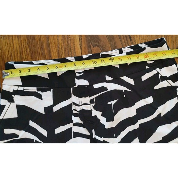 Westbound Geometric Black/White Ladies Shorts 18 Pull-on EC - Picture 6 of 10